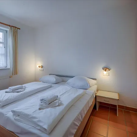 Rugana - Klassik Mit 1 Schlafzimmer Und Terrasse A24 Apartment