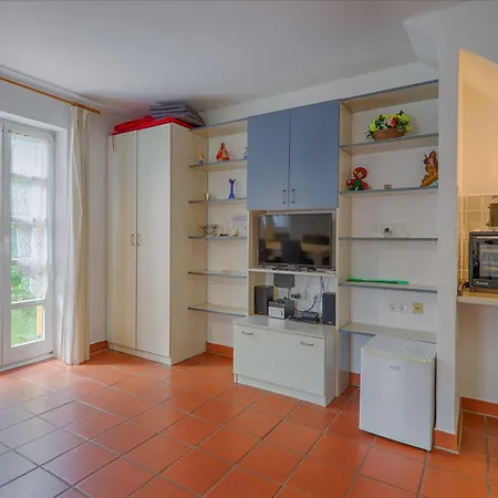 Rugana - Klassik Mit 1 Schlafzimmer Und Terrasse A24 Apartment *