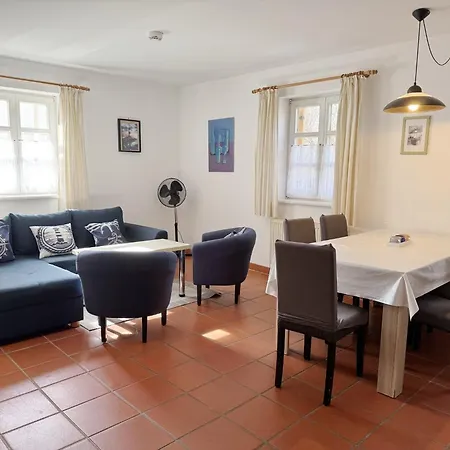 Appartamento Rugana - Klassik Mit 1 Schlafzimmer Und Terrasse A24